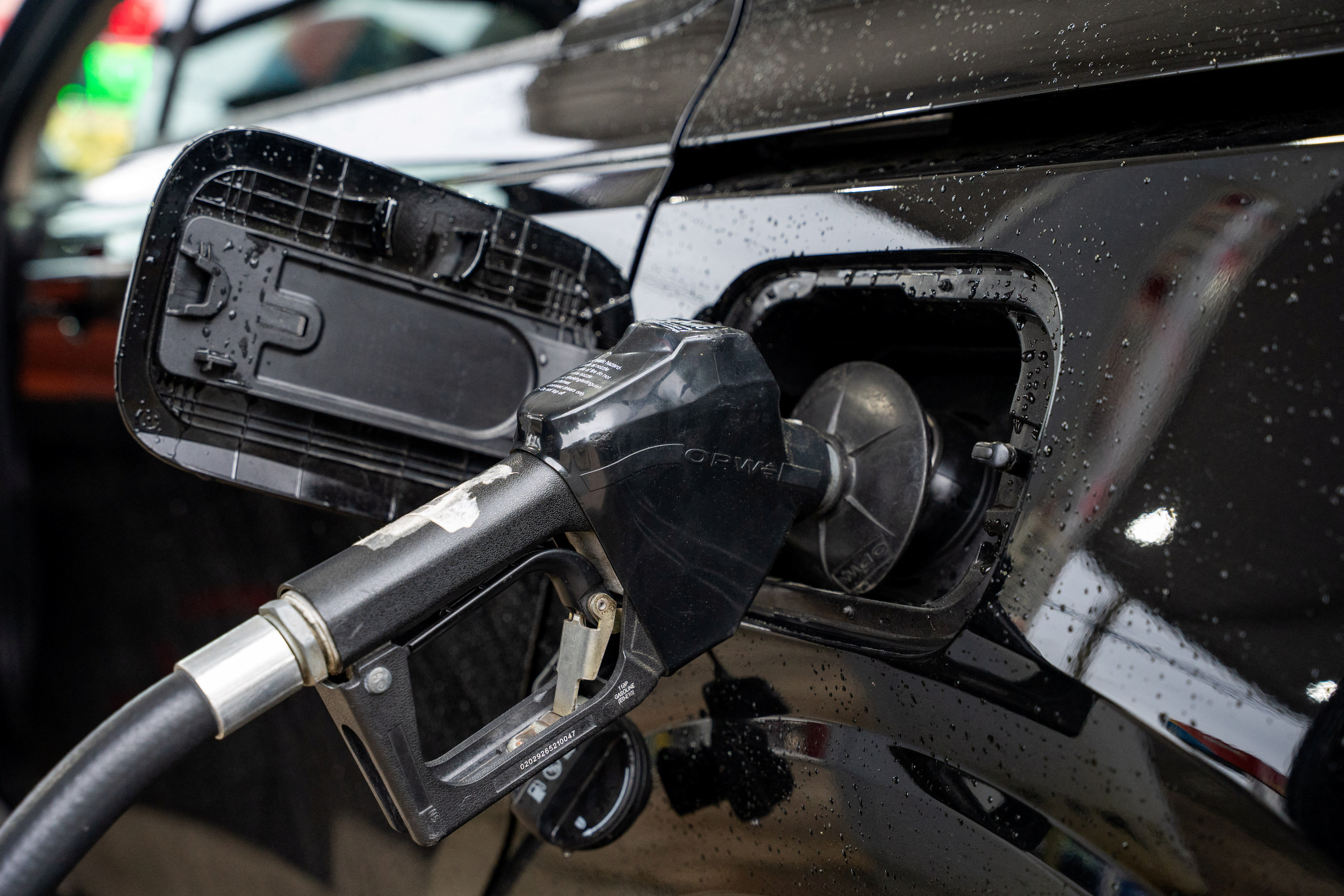 A car is filled with gasoline at a Sunoco gas station ahead of the Memorial Day weekend in Philadelphia, Pennsylvania, U.S. May, 21 2026. REUTERS/Seth Herald