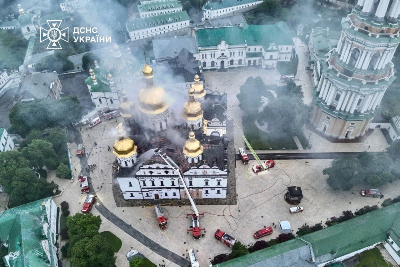 Russian attacks in Ukraine kill nine