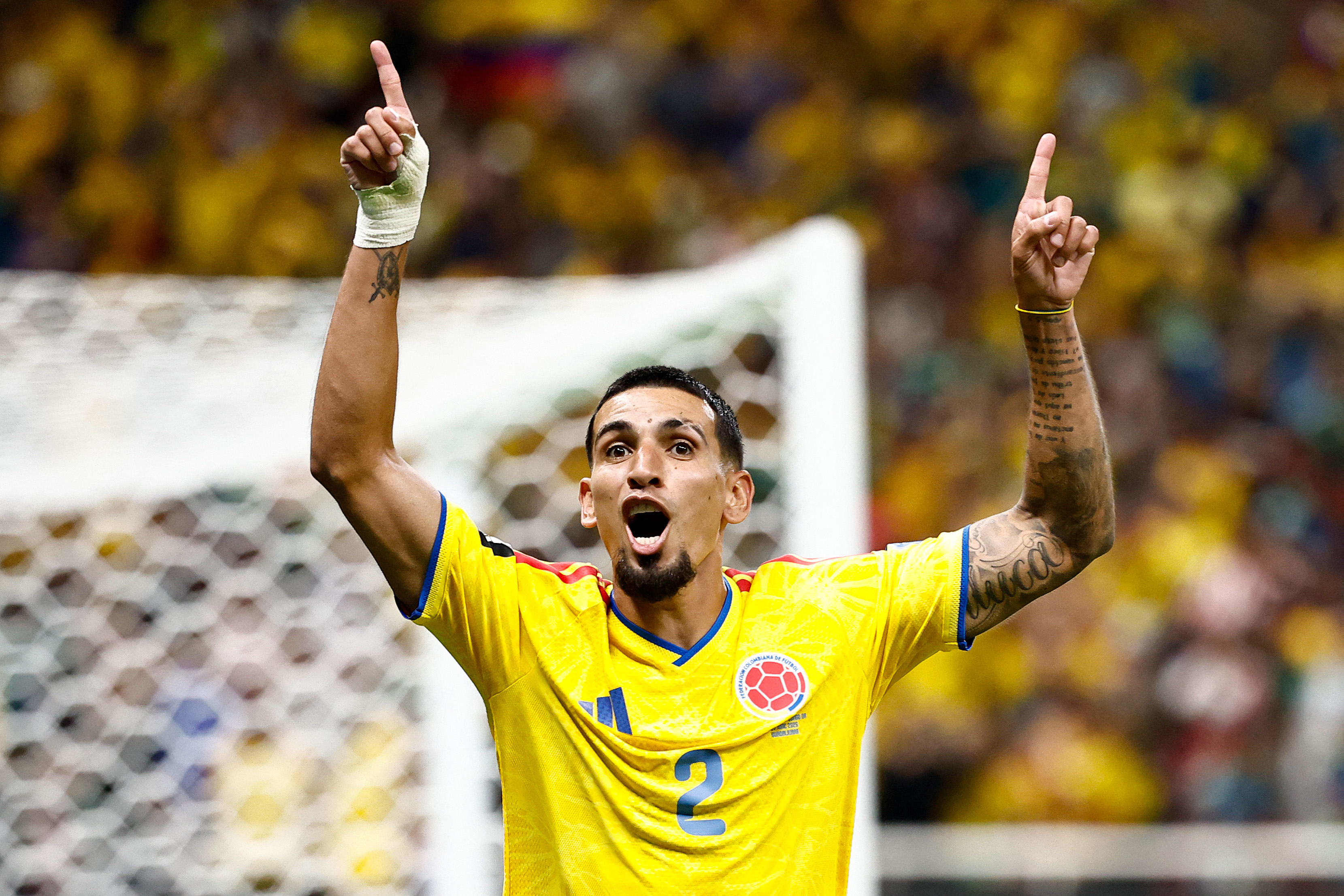 Colombia's defender Daniel Munoz