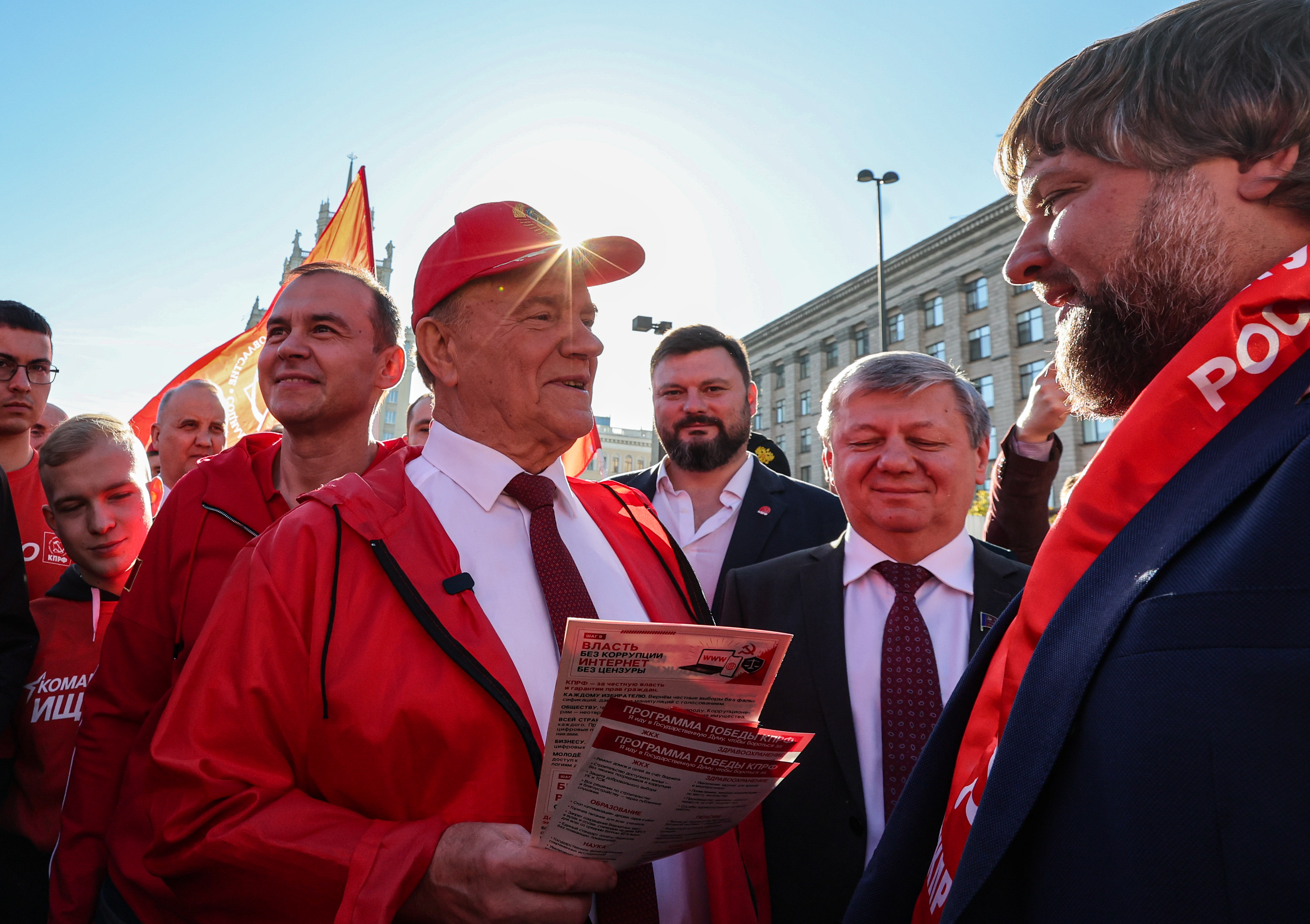 epa13243911 Russian Communist Party (CPRF) leader Gennady Zyuganov (C) and Deputy Chairman Dmitry Novikov (2-R) take part at the ‘Reds in the City’ all-Russian patriotic rally organized by the Communist Party of the Russian Federation (KPRF), ahead of parliamentary elections, in downtown of Moscow, Russia, 16 September 2026. Russia will elect the new State Duma, lower house of parliament, during unified voting gay, on September 18-20. EPA/MAXIM SHIPENKOV