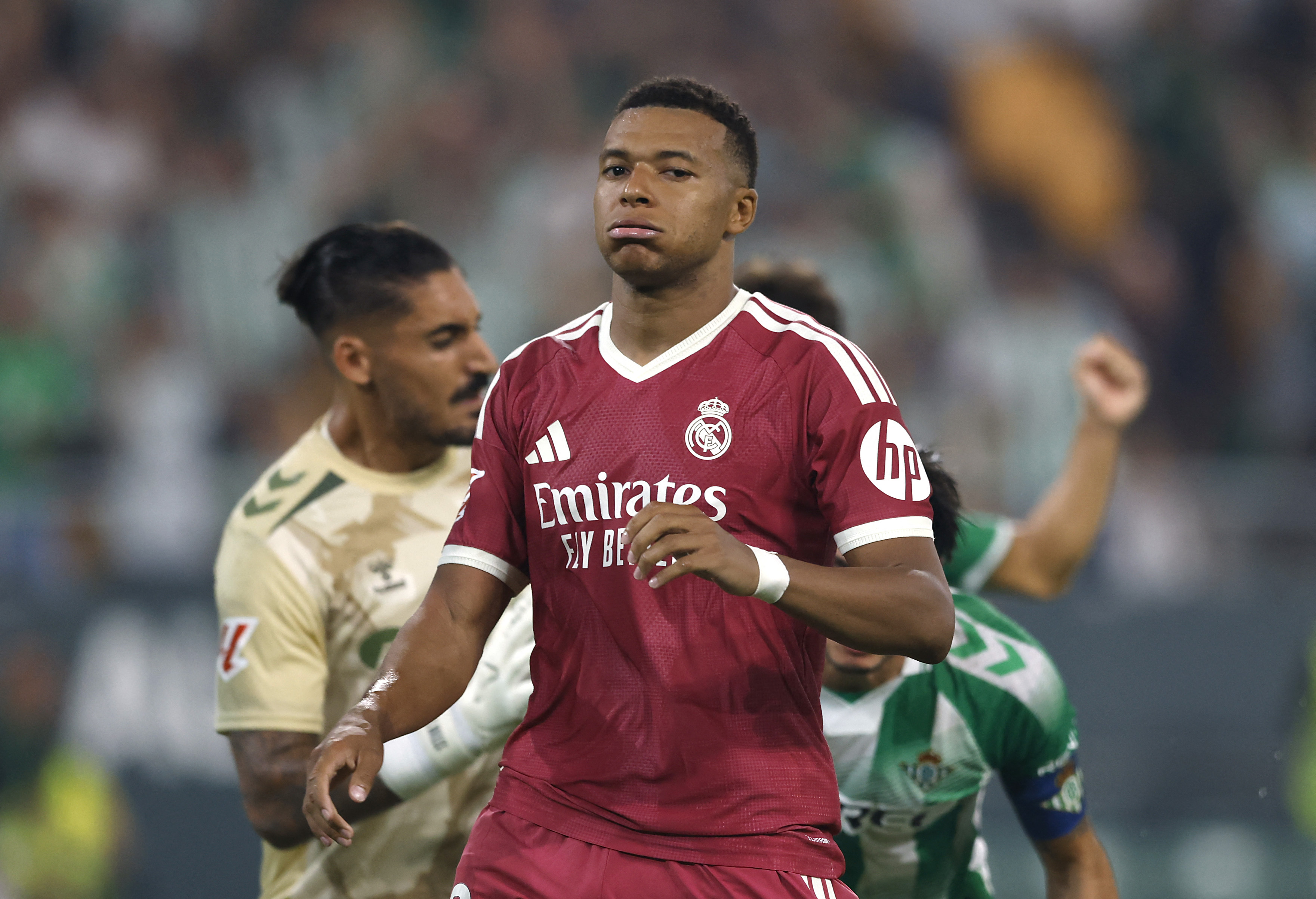 Soccer Football - LaLiga - Real Betis v Real Madrid - Estadio La Cartuja, Seville, Spain - September 4, 2026 Real Madrid's Kylian Mbappe looks dejected after his penalty is saved by Real Betis' Alvaro Valles REUTERS/Marcelo Del Pozo